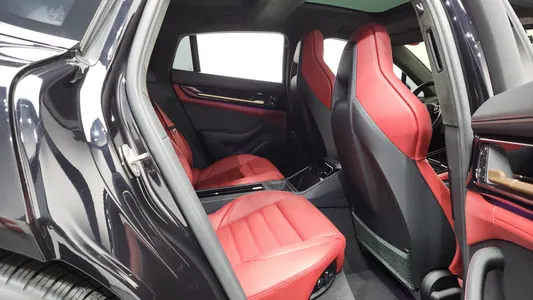 Porsche (976) 4.0 GTS 2025 11