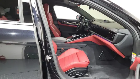 Porsche (976) 4.0 GTS 2025 26