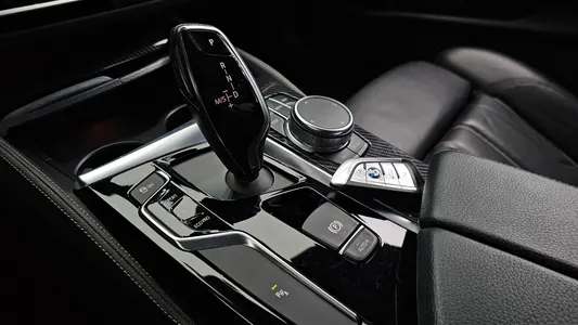 BMW 5 Series (G30) 530i xDrive M 2018 9