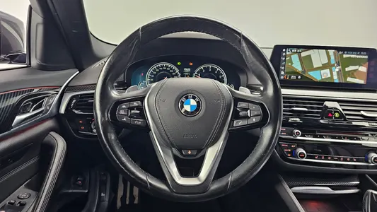 BMW 5 Series (G30) 530i xDrive M 2018 13