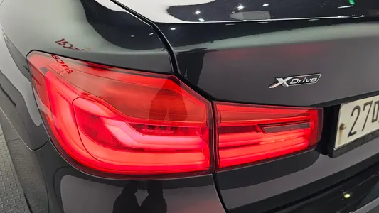 BMW 5 Series (G30) 530i xDrive M 2018 23