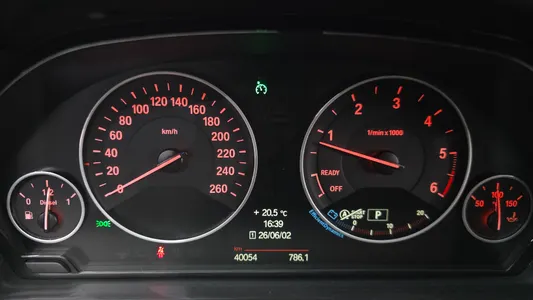 BMW 3 Series GT (F34) GT 320d 2013 8