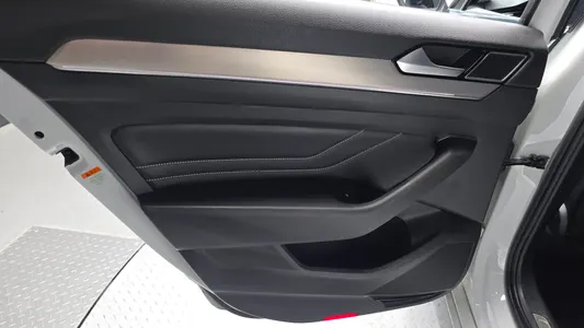 Volkswagen GT(B8) 2.0 TDI 2021 25