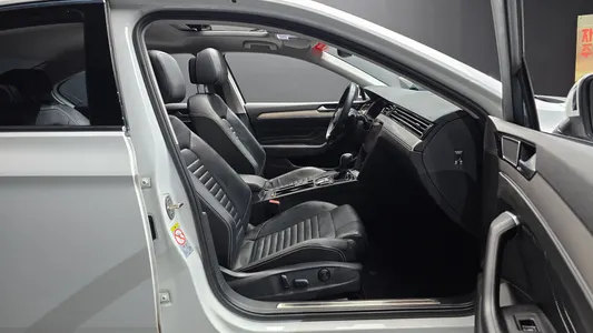 Volkswagen GT(B8) 2.0 TDI 2021 26
