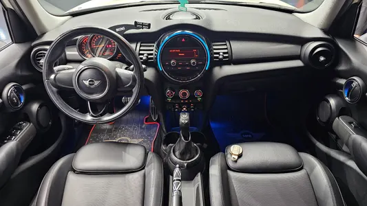 MINI D 5 2015 7