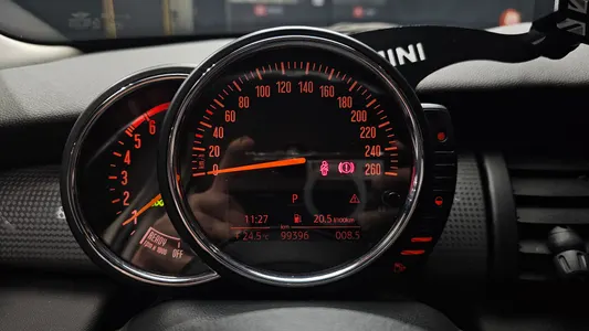 MINI D 5 2015 8