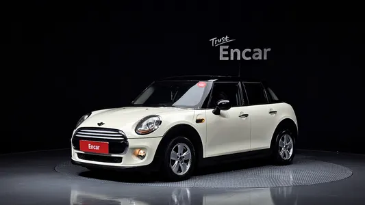 MINI D 5 2015