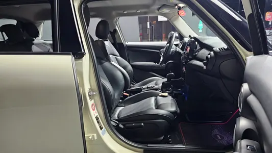 MINI D 5 2015 15