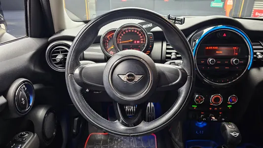 MINI D 5 2015 17