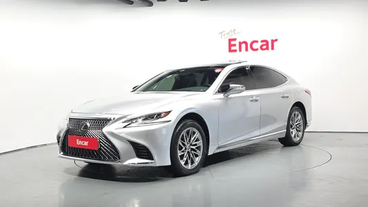 Lexus LS500 5 3.5 AWD 2018