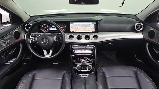 Mercedes-Benz E-Class W213 E200 2017 6
