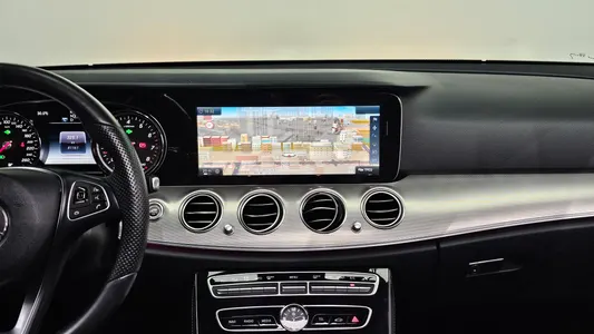 Mercedes-Benz E-Class W213 E200 2017 13