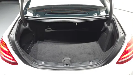 Mercedes-Benz E-Class W213 E200 2017 31