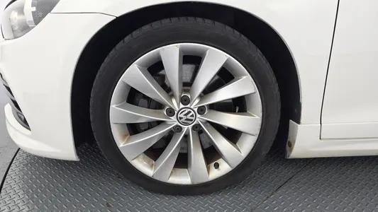 Volkswagen 시로코 2.0 TSI R 2013 5