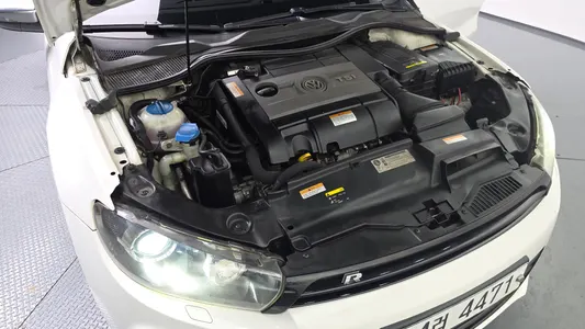 Volkswagen 시로코 2.0 TSI R 2013 6