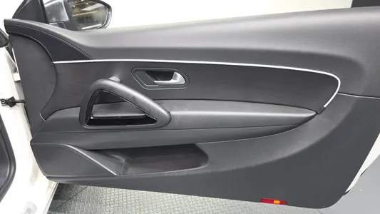 Volkswagen 시로코 2.0 TSI R 2013 25