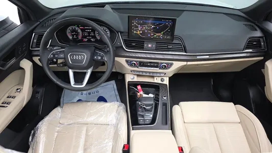 Audi Q5 (FY) 45 TFSI 2023 7