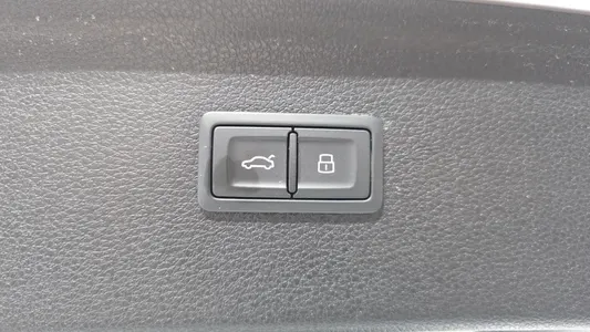 Audi Q5 (FY) 45 TFSI 2023 36