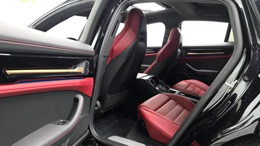Porsche (976) 2.9 AWD 2024 11