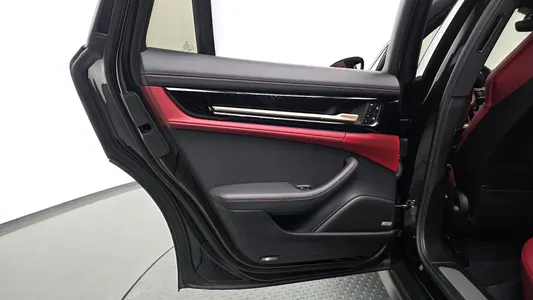 Porsche (976) 2.9 AWD 2024 25