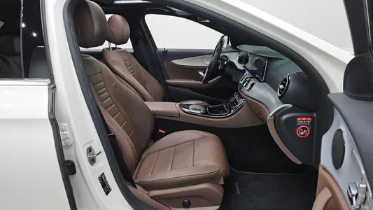 Mercedes-Benz E-Class W213 E250 2020 10