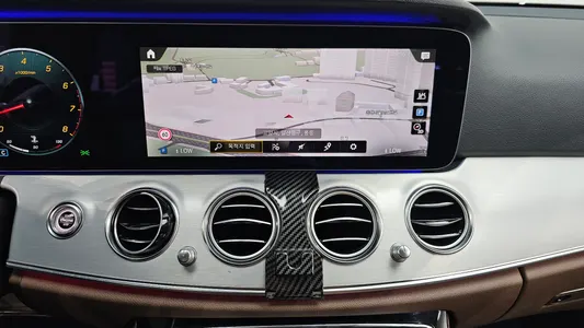 Mercedes-Benz E-Class W213 E250 2020 13