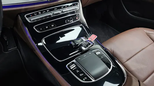 Mercedes-Benz E-Class W213 E250 2020 28