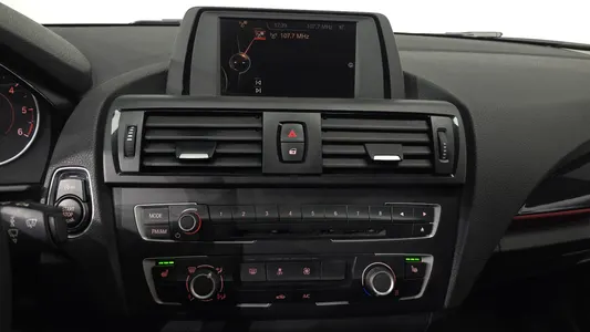 BMW 1 Series (F20) 118d 5 2015 12