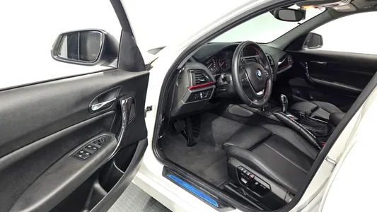 BMW 1 Series (F20) 118d 5 2015 10