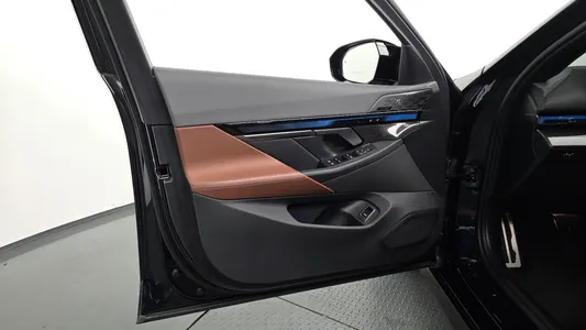 BMW i5 (G60) M60 xDrive 2023 24