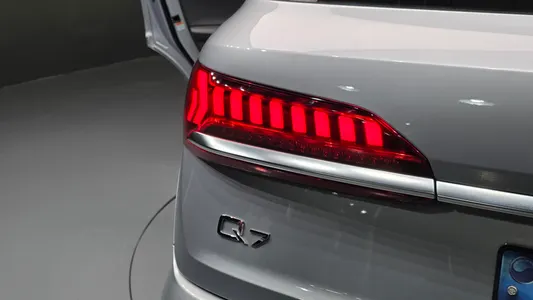 Audi Q7 (4M) 45 TDI 2021 23