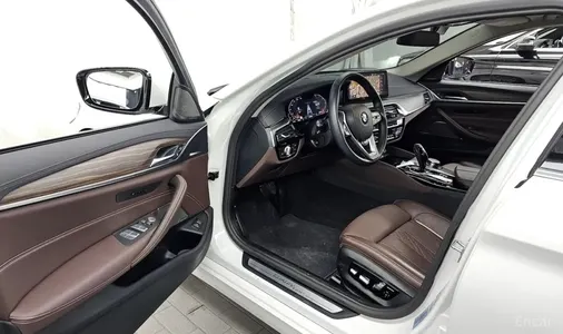 BMW 5 Series (G30) 530i xDrive 2023 10