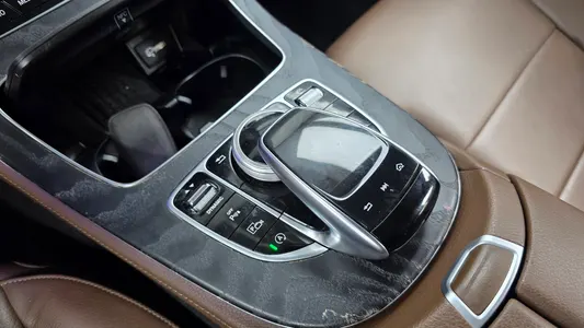 Mercedes-Benz E-Class W213 E250 2019 16