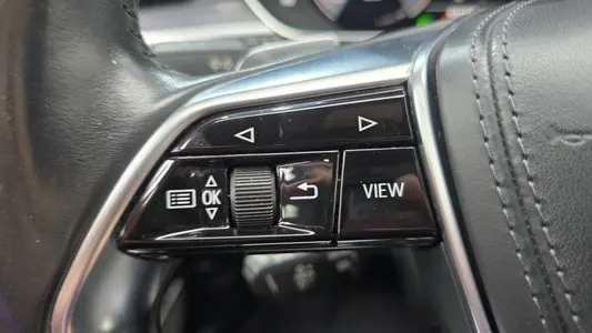 Audi A8 (D5) 55 TFSI LWB 2020 16