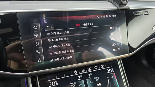 Audi A8 (D5) 55 TFSI LWB 2020 33