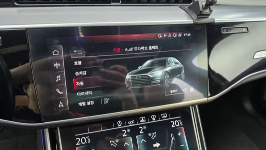Audi A8 (D5) 55 TFSI LWB 2020 34