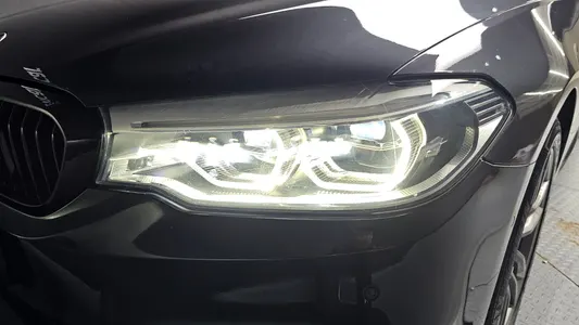 BMW 5 Series (G30) 530i M 2018 22