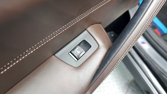 BMW 5 Series (G30) 530i M 2018 27