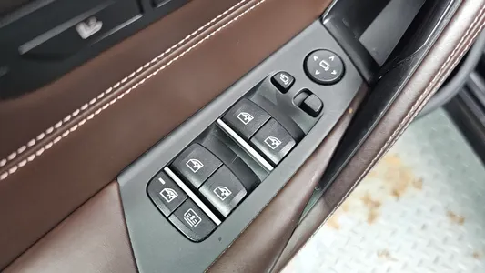 BMW 5 Series (G30) 530i M 2018 29