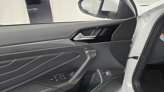 Volkswagen 7 1.5 TSI 2023 22