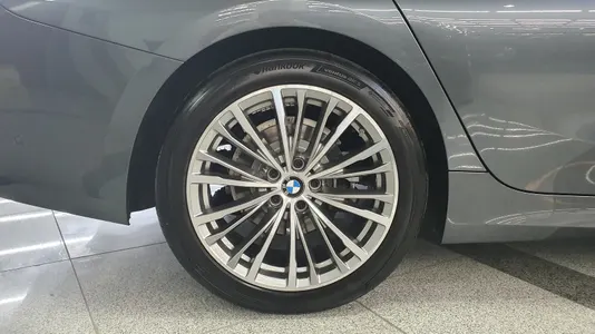 BMW 3 Series (G20) 320i 2021 5