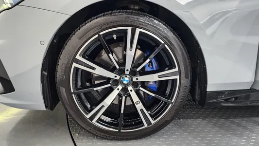 BMW 5 Series (G60) 530i xDrive M 2025 5