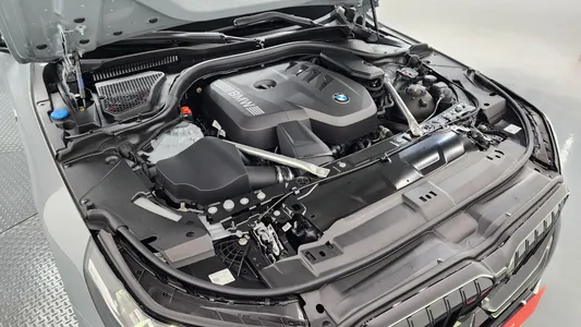 BMW 5 Series (G60) 530i xDrive M 2025 6