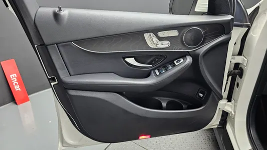 Mercedes-Benz GLC-Class X253 GLC300 4MATIC 2019 24