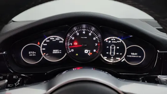 Porsche (971) 3.0 AWD 2018 8