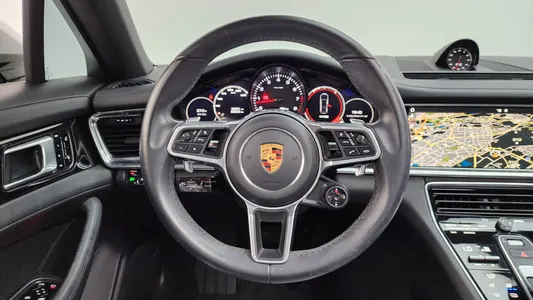 Porsche (971) 3.0 AWD 2018 12