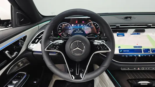 Mercedes-Benz E-Class W214 E450 4MATIC 2025 13