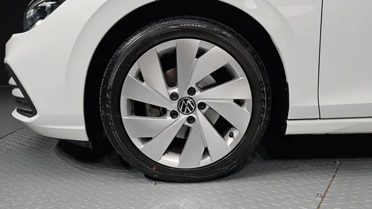 Volkswagen 8 2.0 TDI 2022 5