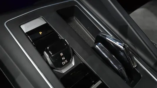 Volkswagen 8 2.0 TDI 2022 9