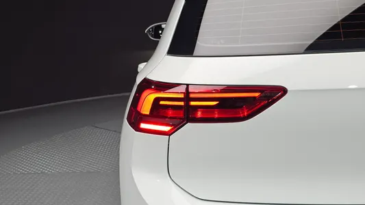 Volkswagen 8 2.0 TDI 2022 23